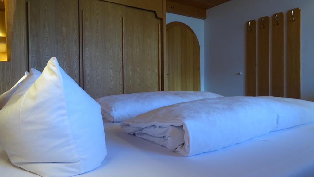 Pension Edelweiss Дамульс Экстерьер фото